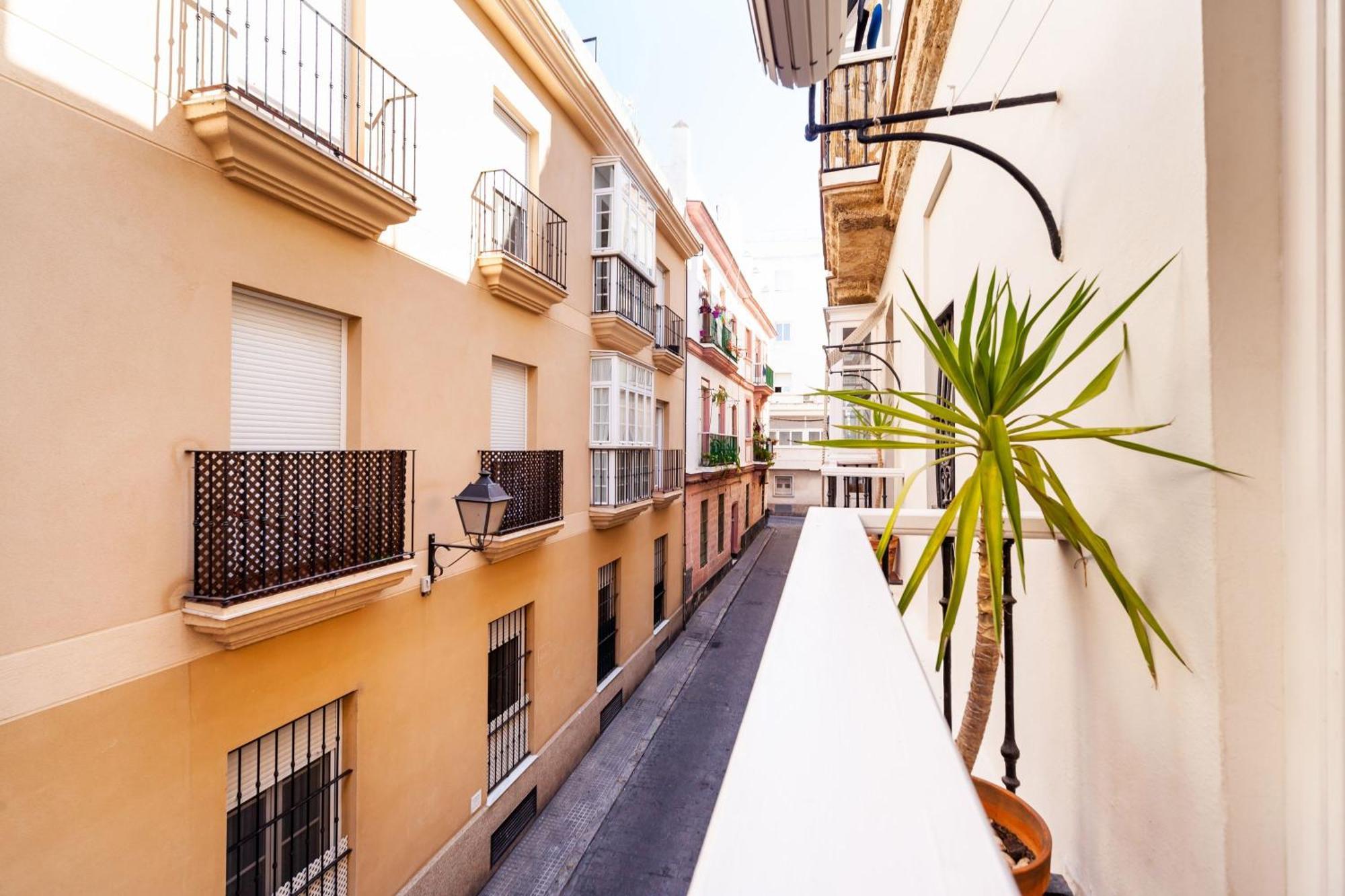 Alojamientos Cadiz Sol 1 Derecha Екстериор снимка